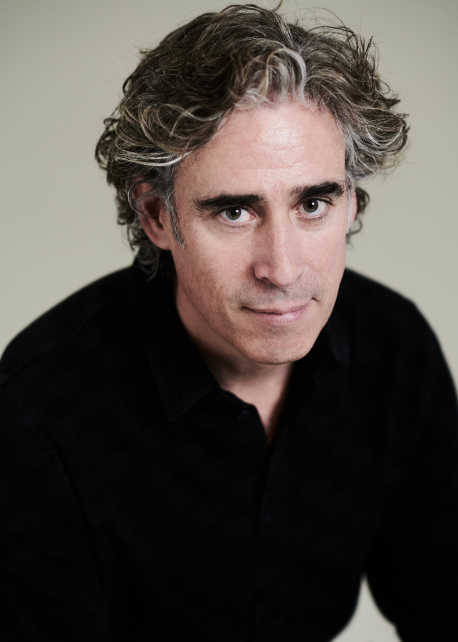 Stephen Mangan