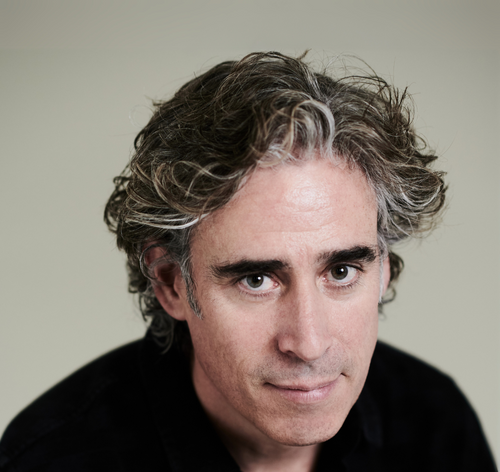 STEPHEN MANGAN TO HOST AEO EXCELLENCE AWARDS 2025