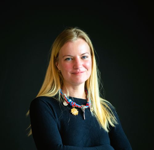 Kitty Van Hensbergen - Informa