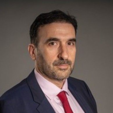 Speaker profile image for Roberto Vara