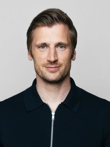 Speaker profile image for David Schneider