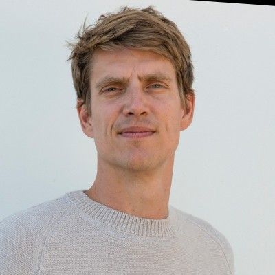 Speaker profile image for Edzard van der Wyck