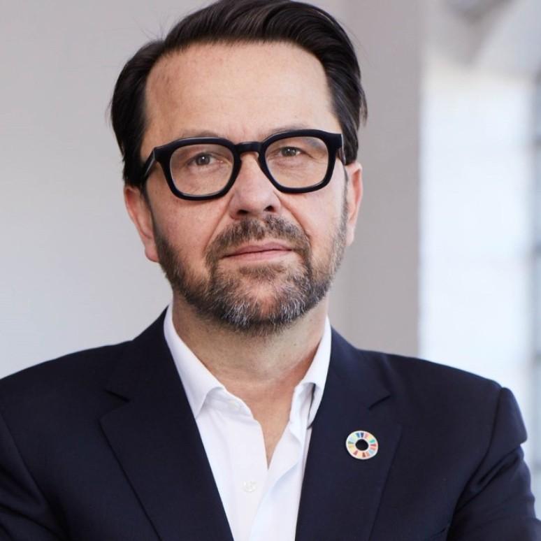 Geoff van Sonsbeekc - Baukjen 