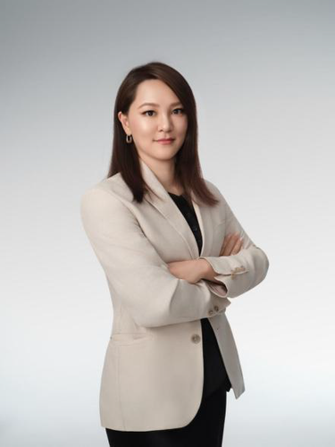 Gabby Chen - Florasis