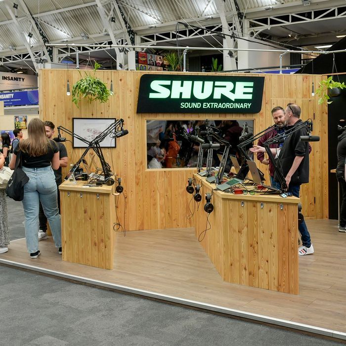 SHURE