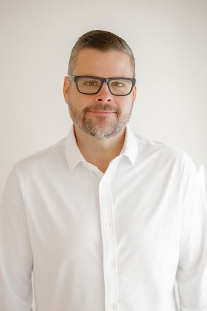 Speaker image for Chris Peterson