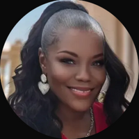 Kenneithia Mitchell headshot