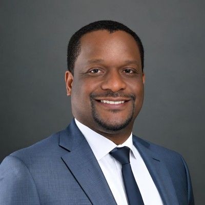Speaker profile image for Tosin Famurewa