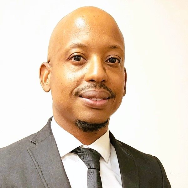 Tsietsi Molai