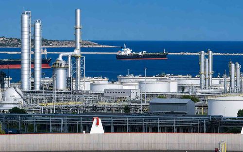 Ludoil Acquires Controlling Stake in Mediterranean’s Largest Refinery, Plans €1.3B Investment