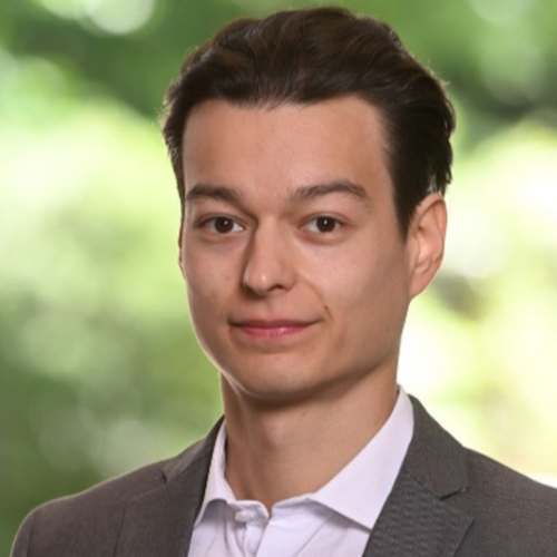 Speaker profile image for Erik Schnetzler