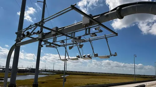 Louisiana’s LA1 tolling facility reopens with new end-to-end roadside toll collection system