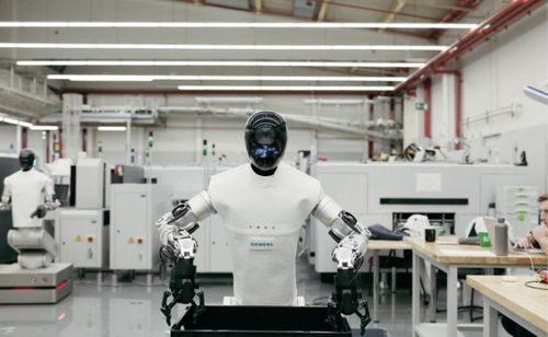 Siemens trials Humanoid robot for autonomous logistics