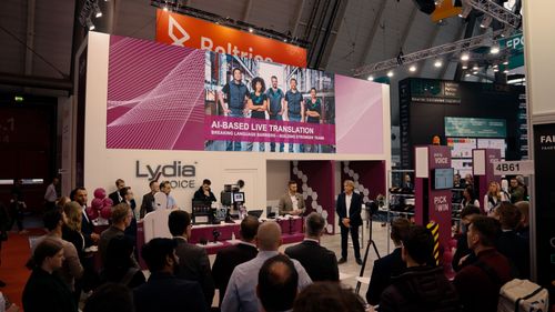 Seamless Communication for Multinational Teams – AI-Powered Real-Time Translation Impresses Industry Experts