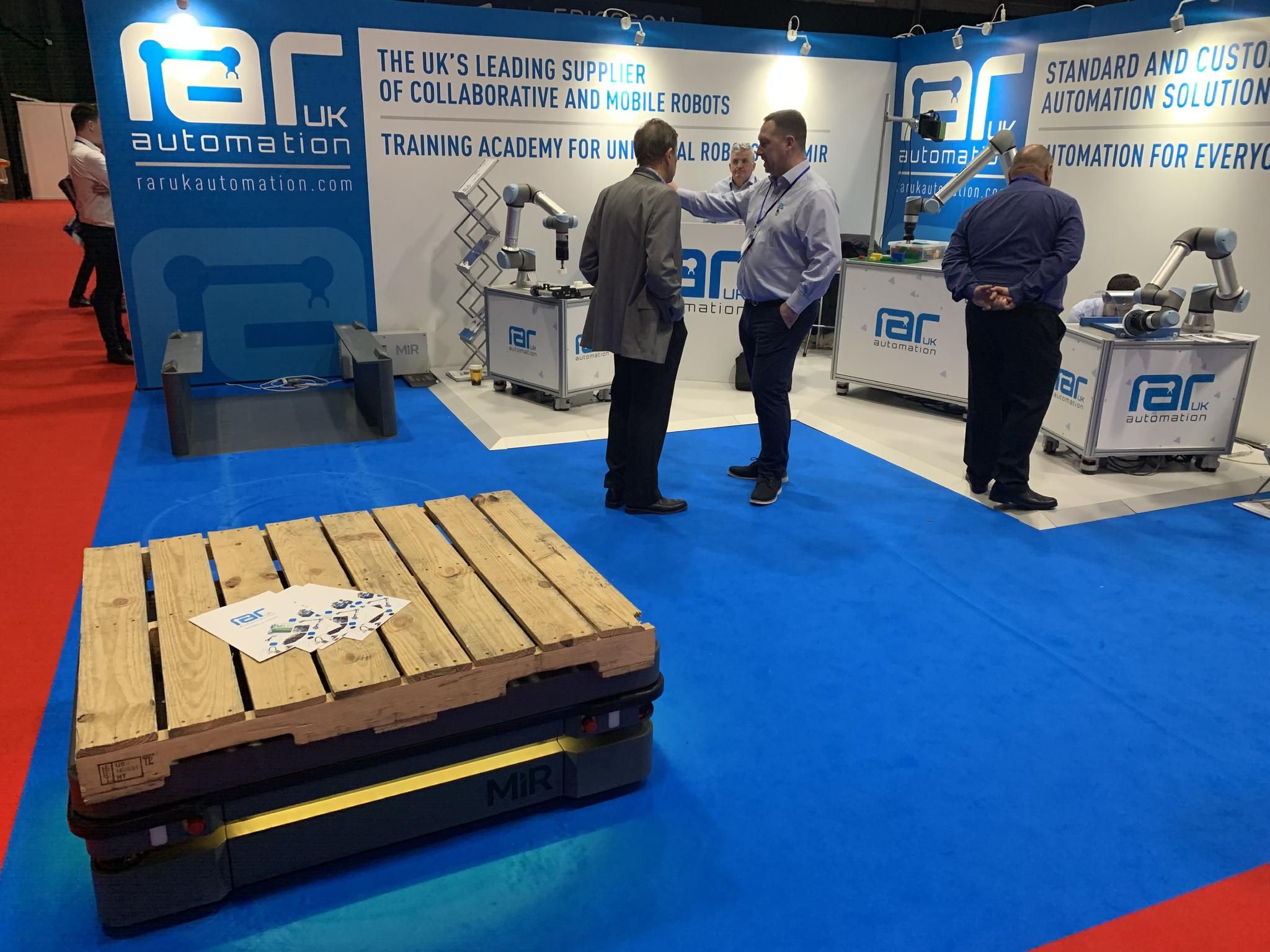 SHOW NEWS: RARUK sells 50 MiR200 mobile robots to major automotive OEM