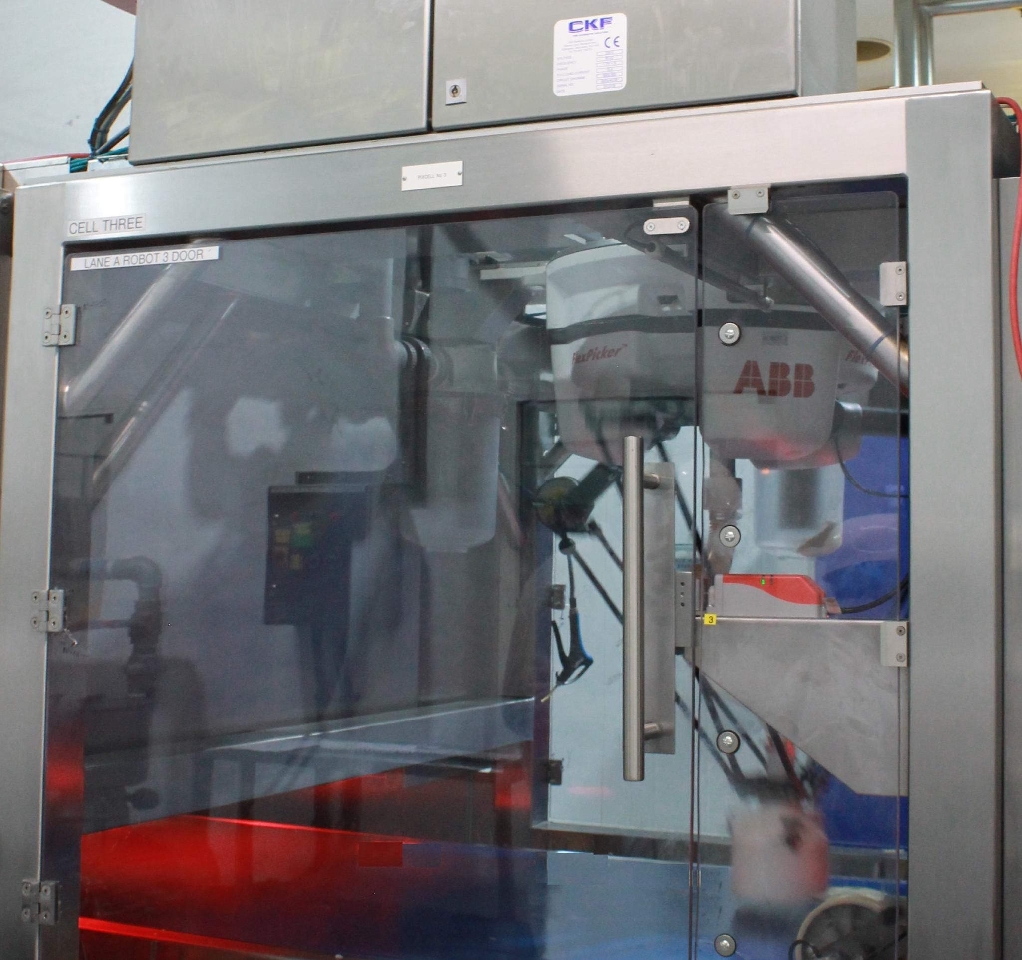 CKF Systems utilise robot technology to pick fragile snack product at high speed