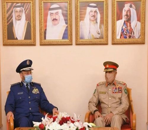 Bahrain’s Chief-of-Staff Receives Saudi, Jordanian Counterparts