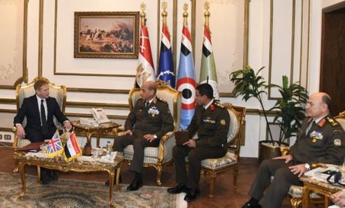 UK defense minister visits Egypt, meets counterpart