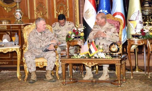 Egyptian Defense Minister meets with CENTCOM commander