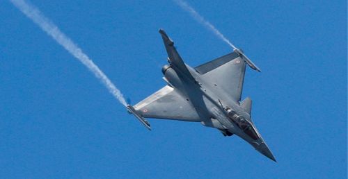 Egypt bumps up its Rafale fleet by 30 new planes (Defense News)