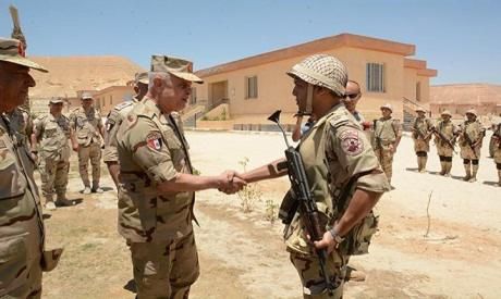 Egypt army chief-of-staff inspects security units in East Suez Canal region, follows up on Operation Sinai 2018