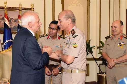 Egypt Defence Minister, EU Foreign Affairs representative discuss boosting military cooperation