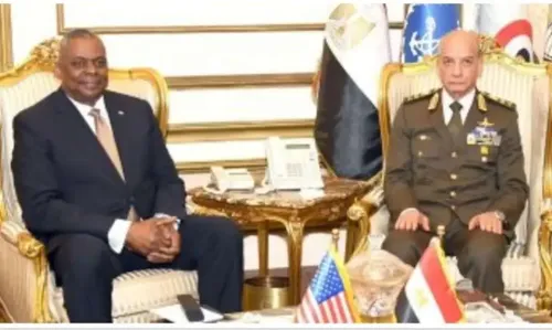 Defense Minister, US Counterpart Discuss Joint Co-op