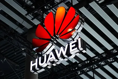 Egypt, Huawei consider partnership in civil aviation, cloud computing