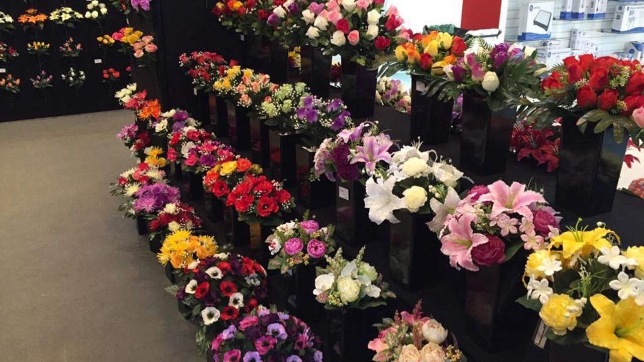 artificial flowers wholesale