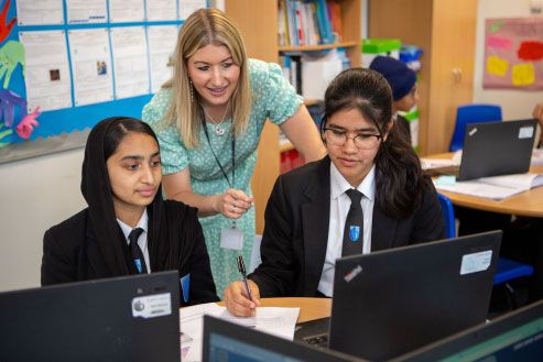 Inspiring young people through free tech innovation courses