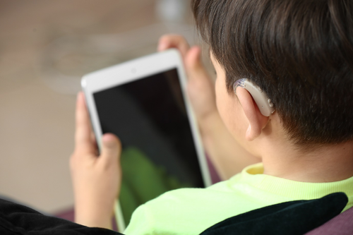 Technology to support deaf learners