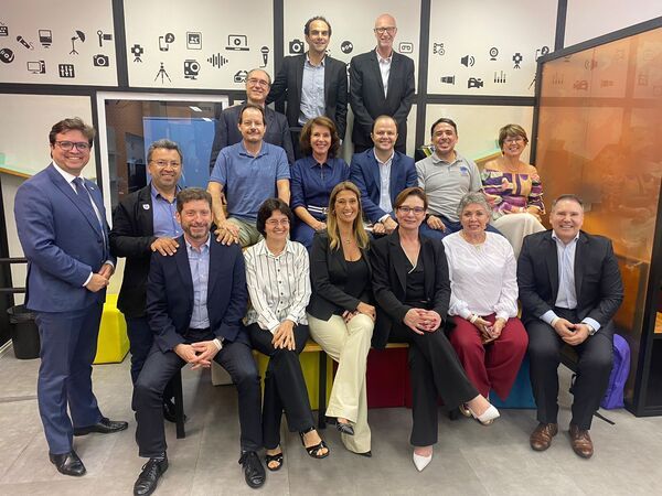 Membros do Conselho Consultivo em reunião sobre os preparativos para a Bett Brasil 2023 (Foto: Bett Brasil)