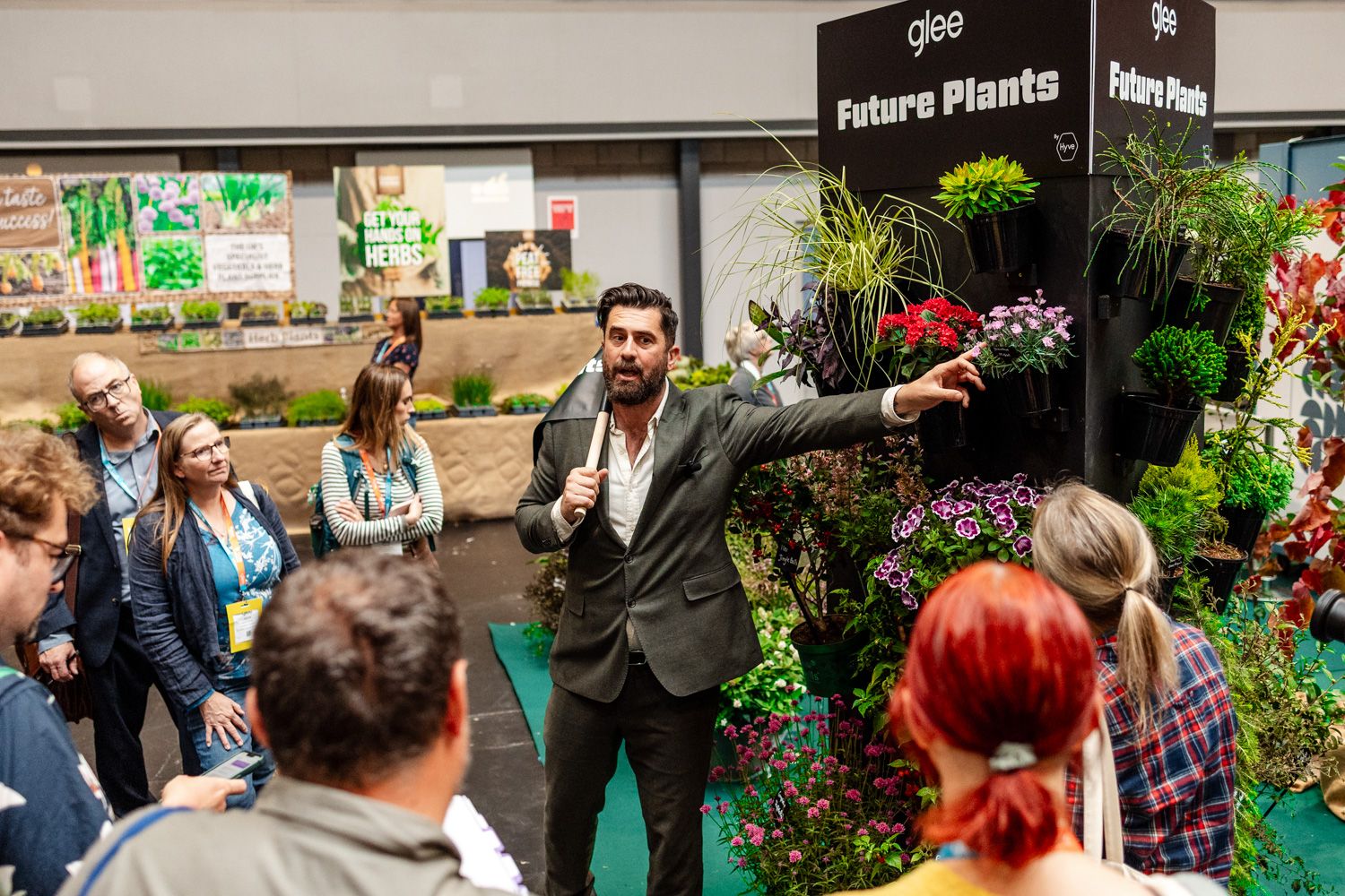 home and garden trade shows for Exhibitor and buyer meeting at Glee