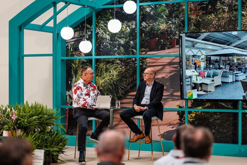 David Robinson, Dobbies Garden Centres