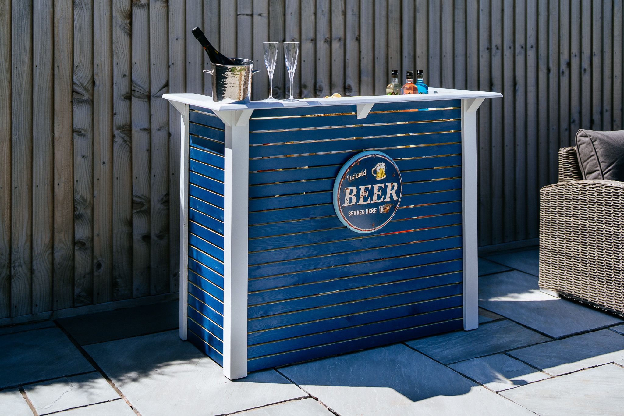 Waddington Garden Bar