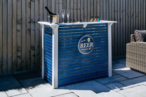 Waddington Garden Bar