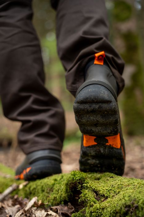 CLEAN - The self-cleaning outsole !