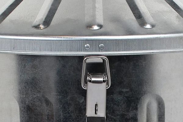 Muddy Hands  90 Litre Large Galvanised Metal Bin with Locking Lid