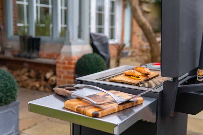 BBQube 2-Wheel Base: Grill & Heater
