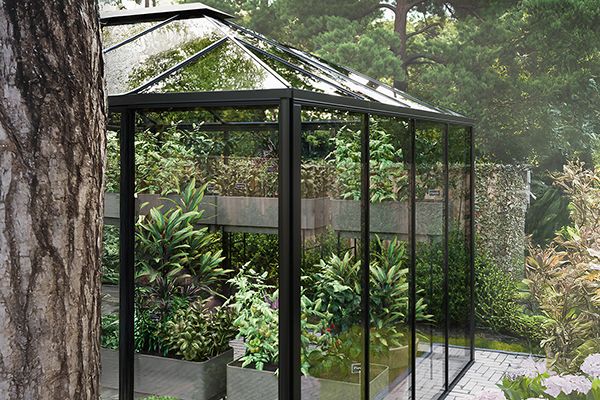 Pyramid aluminium greenhouse