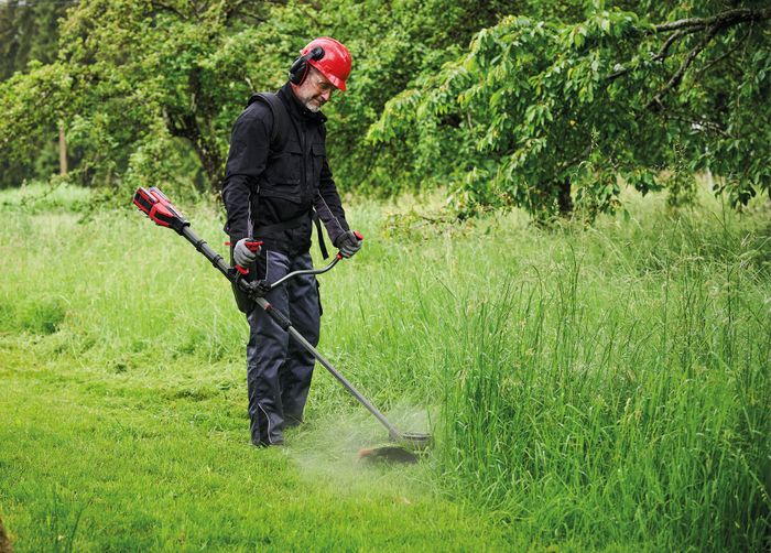 PXC 18V Cordless Professional  Brushless Brushcutter, 25.5-43cm Cutting Width, Body Only