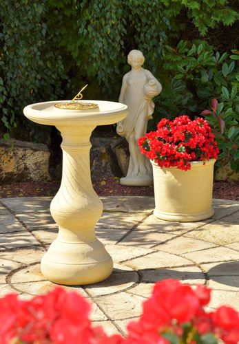 You only need one Stoneware Supplier for your Garden Centre