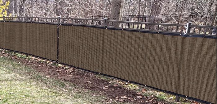 Privacy screen wall fence
