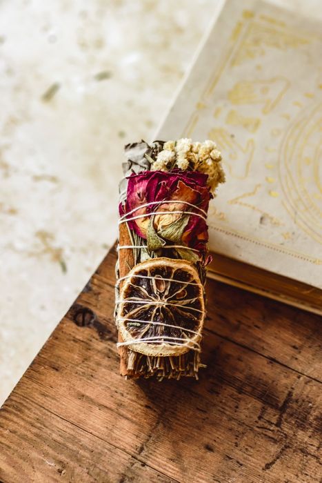 Smudging & Palo Santo
