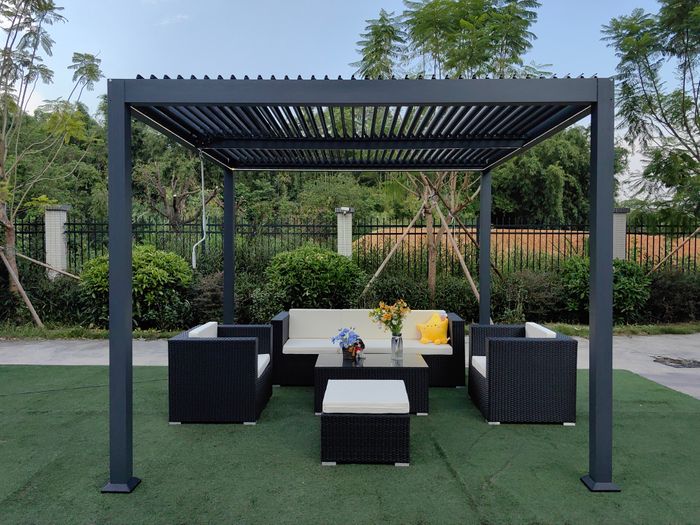 G-MORE Aluminum Louvered Pergola with Adjustable Roof & Drainage System