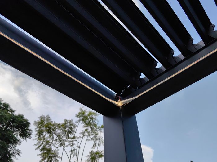 G-MORE Aluminum Louvered Pergola with Adjustable Roof & Drainage System