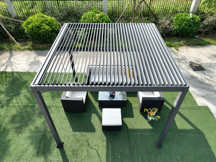 G-MORE Aluminum Louvered Pergola with Adjustable Roof & Drainage System