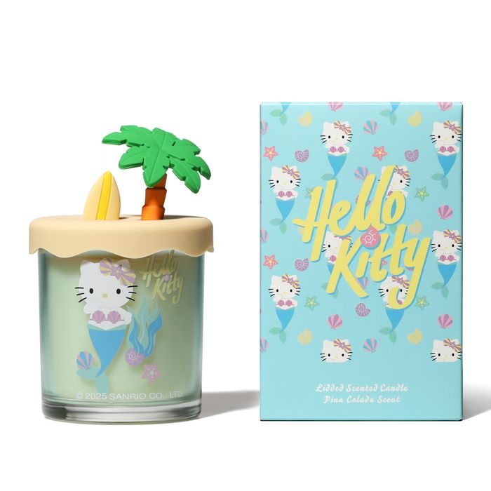 Hello Kitty Seasons Summer Candle, Pina Colada Scented with 3D Lid