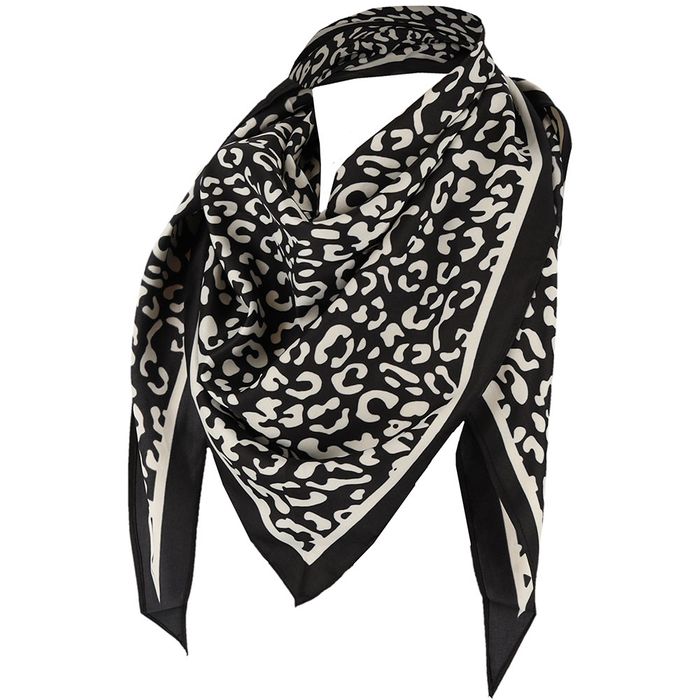 Sarlini Triangular Scarf