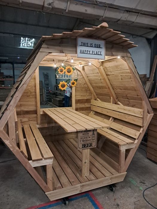 Gondola Pod - 8 Seater Wooden Garden Pod